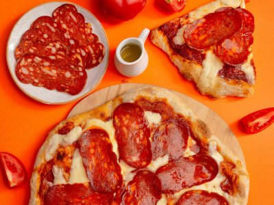 Pizza Salami Picante